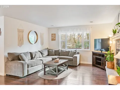 147 E Canyon View Drive Longview WA 98632