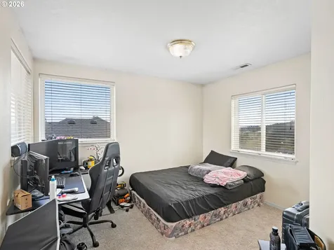 15348 SE Henderson Way Portland OR 97236