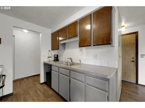 710 Janus Street Springfield OR 97477