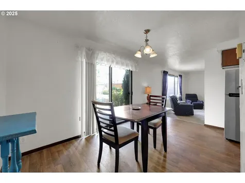 710 Janus Street Springfield OR 97477
