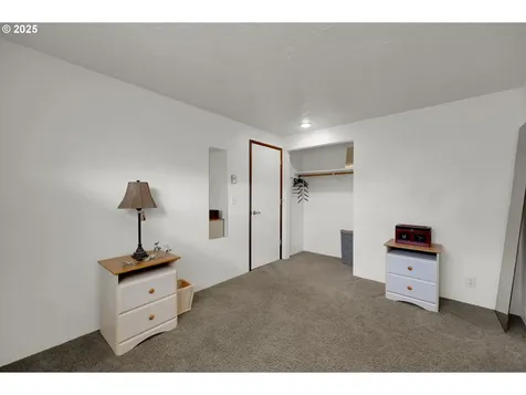 710 Janus Street Springfield OR 97477