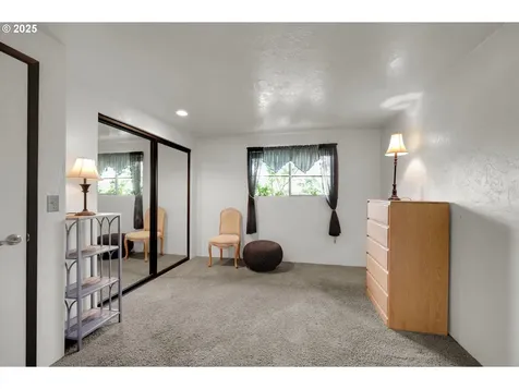 710 Janus Street Springfield OR 97477