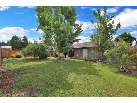 710 Janus Street Springfield OR 97477