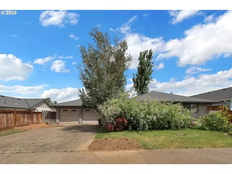 710 Janus Street Springfield OR 97477