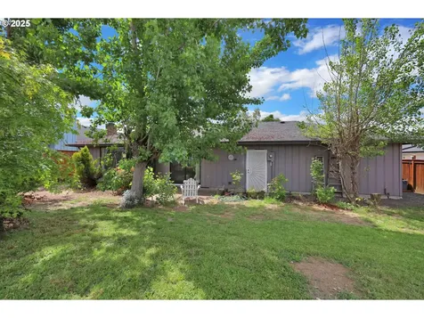710 Janus Street Springfield OR 97477