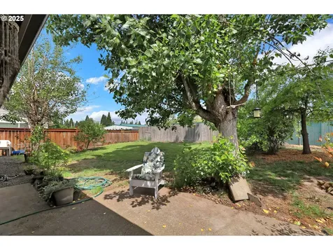 710 Janus Street Springfield OR 97477