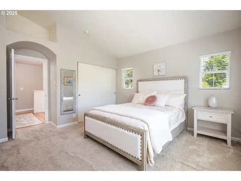 1660 Riley Lane Eugene OR 97402