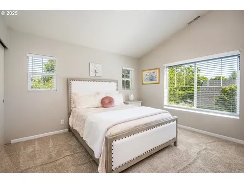 1660 Riley Lane Eugene OR 97402