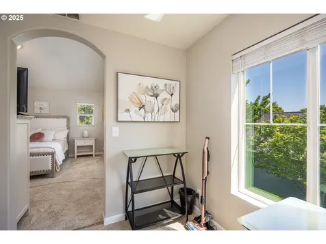 1660 Riley Lane Eugene OR 97402