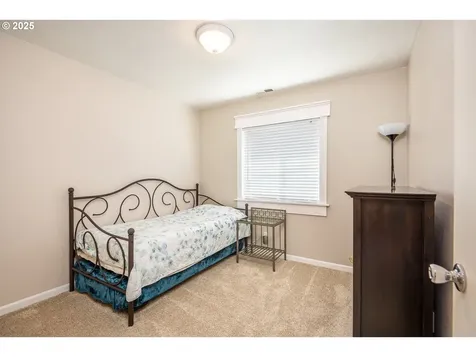 1660 Riley Lane Eugene OR 97402