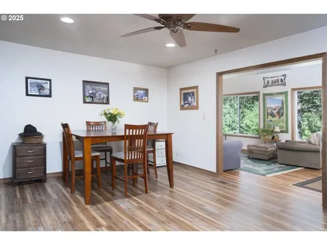1620 Touchstone Lane Roseburg OR 97471
