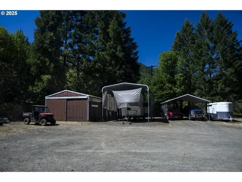 1620 Touchstone Lane Roseburg OR 97471