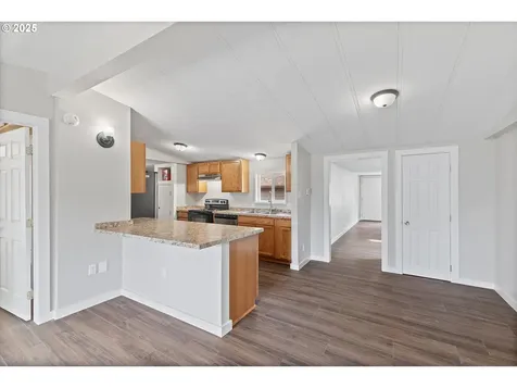 950 E Main Street Yamhill OR 97148