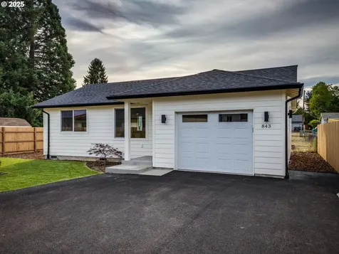 843 SE 147th Avenue Portland OR 97233
