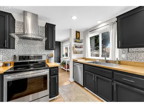 15909 NE 91st Street Vancouver WA 98682