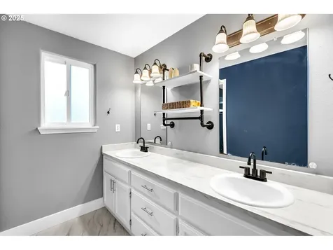 15909 NE 91st Street Vancouver WA 98682