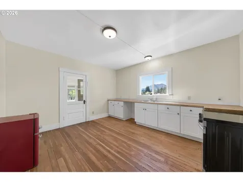 412 Azalea Glen Road Azalea OR 97410