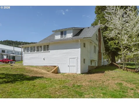 412 Azalea Glen Road Azalea OR 97410
