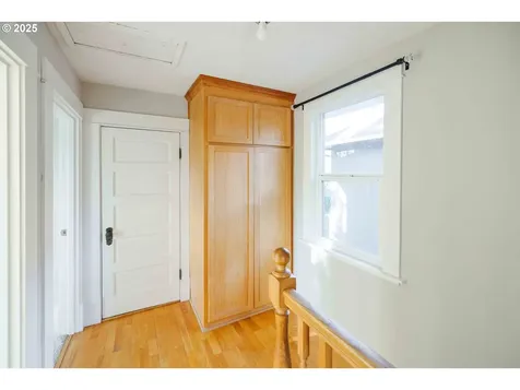 1431 SE Pershing Street Portland OR 97202