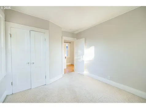 1431 SE Pershing Street Portland OR 97202