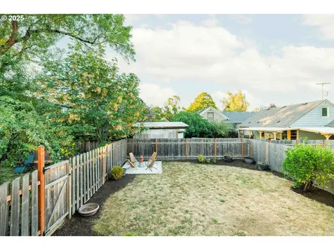 1431 SE Pershing Street Portland OR 97202