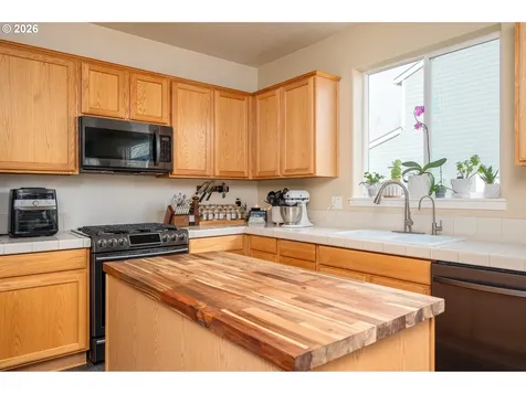 52144 SE 8th Street Scappoose OR 97056