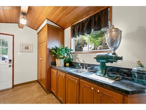 863 N Shepherd Road Washougal WA 98671