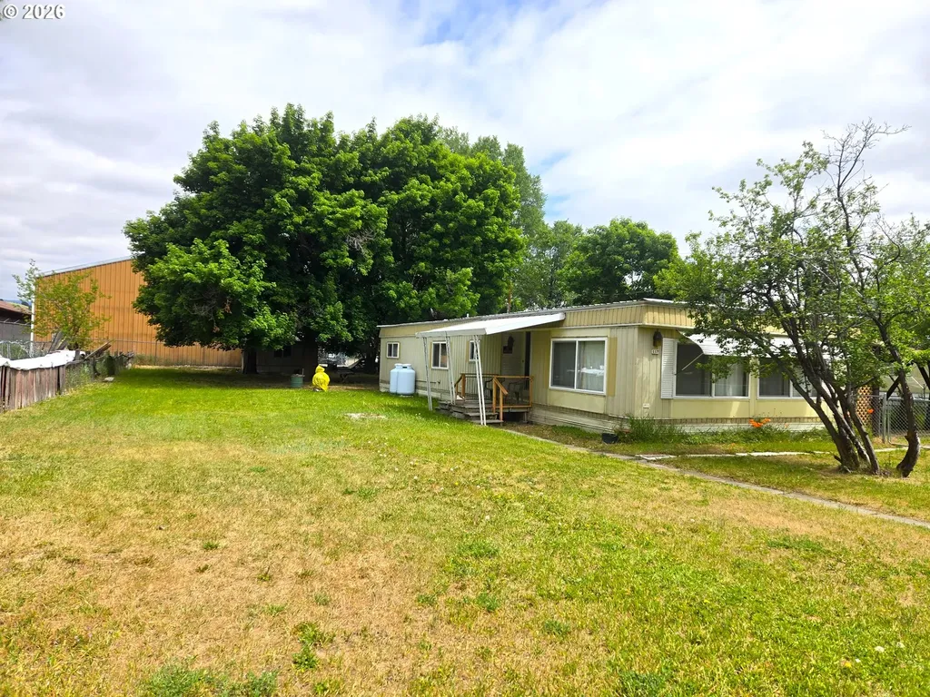 117 N Cozart Street Prairie City OR 97869