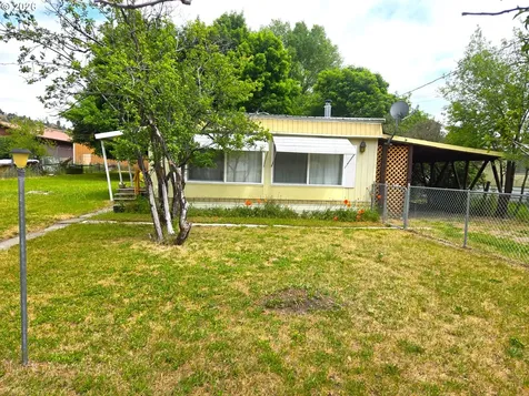 117 N Cozart Street Prairie City OR 97869