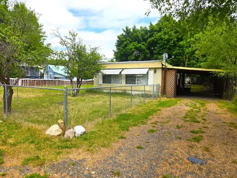 117 N Cozart Street Prairie City OR 97869