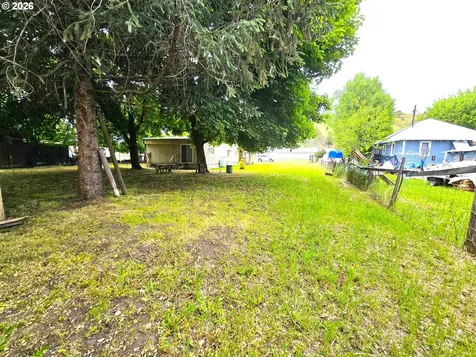 117 N Cozart Street Prairie City OR 97869