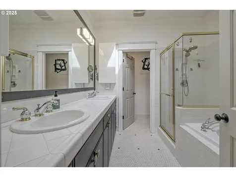6282 NE Brighton Street Hillsboro OR 97124