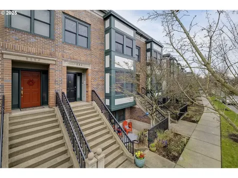 6282 NE Brighton Street Hillsboro OR 97124