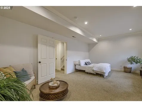 6282 NE Brighton Street Hillsboro OR 97124