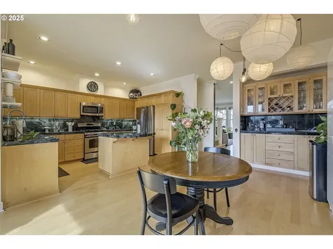 6282 NE Brighton Street Hillsboro OR 97124