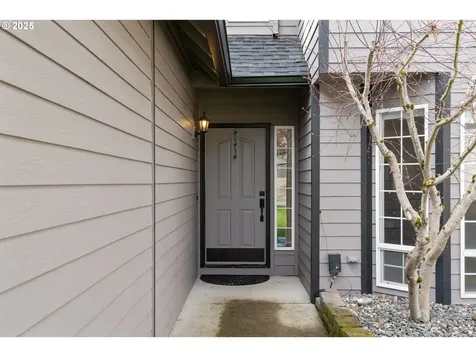 10200 NE 20th Circle Vancouver WA 98664