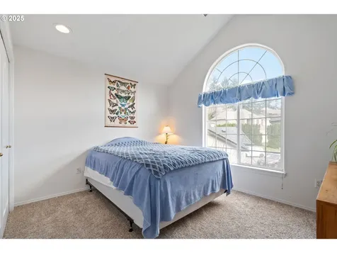 10200 NE 20th Circle Vancouver WA 98664