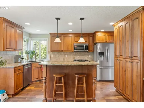 10200 NE 20th Circle Vancouver WA 98664