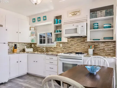 2217 S Columbia Street Seaside OR 97138