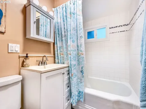 2217 S Columbia Street Seaside OR 97138
