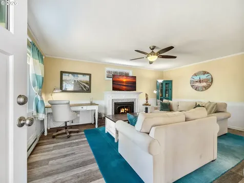 2217 S Columbia Street Seaside OR 97138