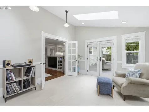 16 Del Prado Street Lake Oswego OR 97035