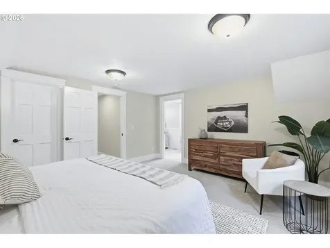 16 Del Prado Street Lake Oswego OR 97035