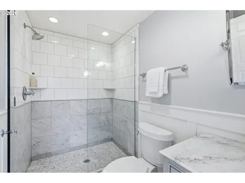 16 Del Prado Street Lake Oswego OR 97035