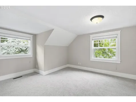 16 Del Prado Street Lake Oswego OR 97035