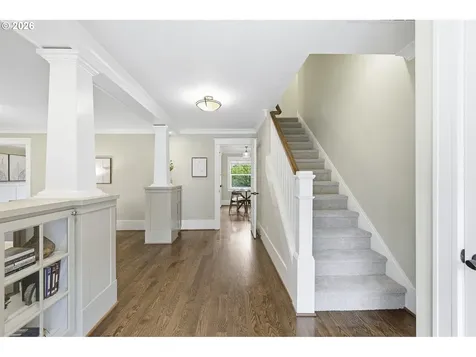 16 Del Prado Street Lake Oswego OR 97035