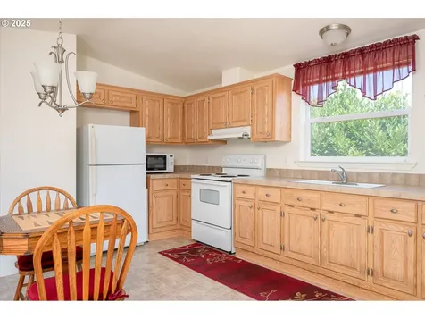 4995 Sunnyside Road SE Salem OR 97302