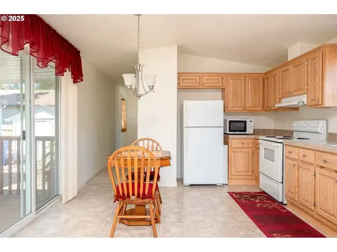 4995 Sunnyside Road SE Salem OR 97302