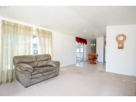 4995 Sunnyside Road SE Salem OR 97302