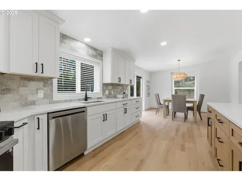 17200 SE Jennings Crest Lane Milwaukie OR 97267